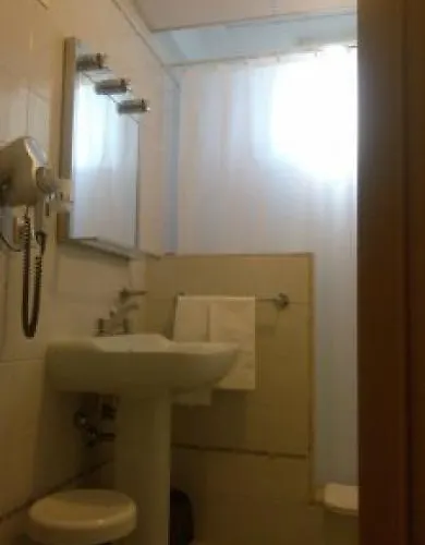 Moderno ホテル バーリ