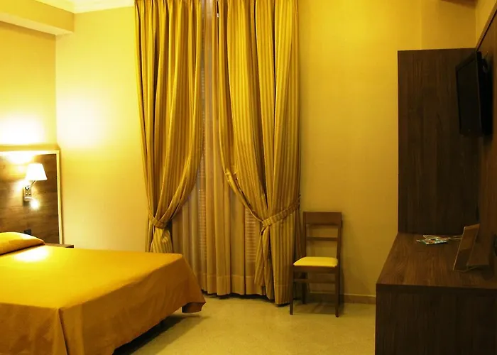 Moderno ホテル 3*