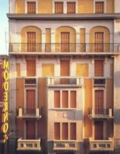 Hotel Moderno 3*